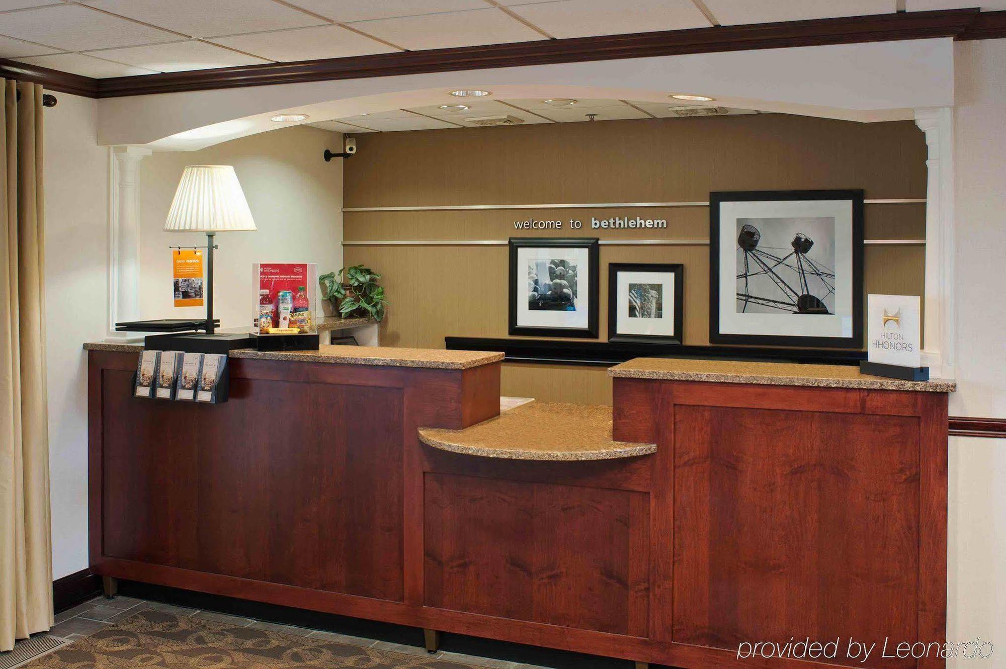 Hampton Inn & Suites Bethlehem Exterior photo