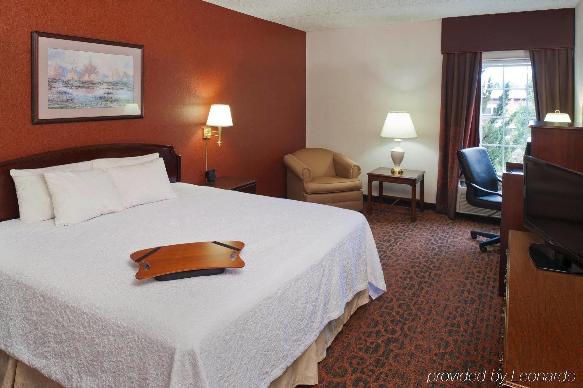 Hampton Inn & Suites Bethlehem Exterior photo